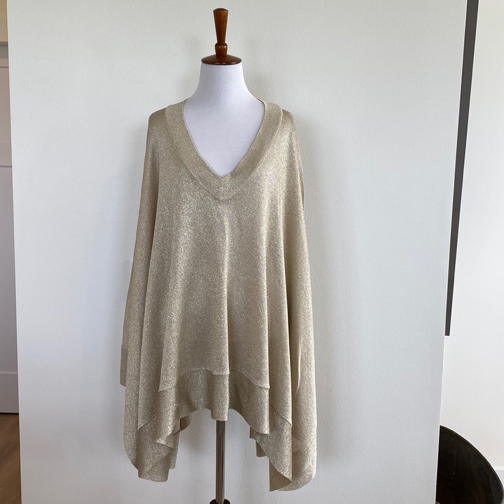Missoni NWT gold poncho